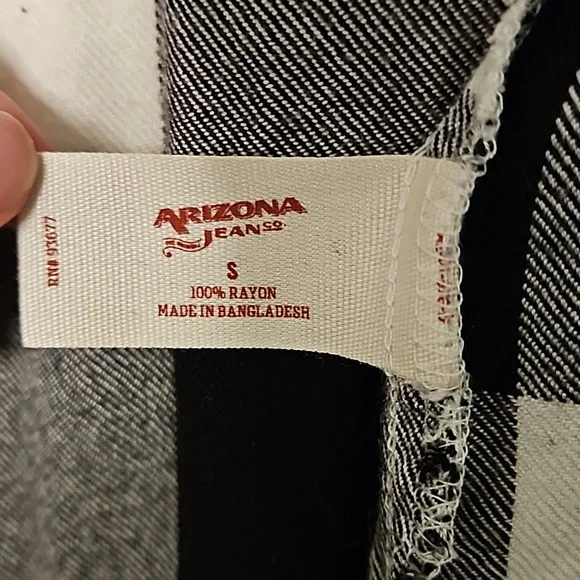 Arizona Jean Company Small Boyfriend Fit Flannel Black and White - Picture 5 of 11
